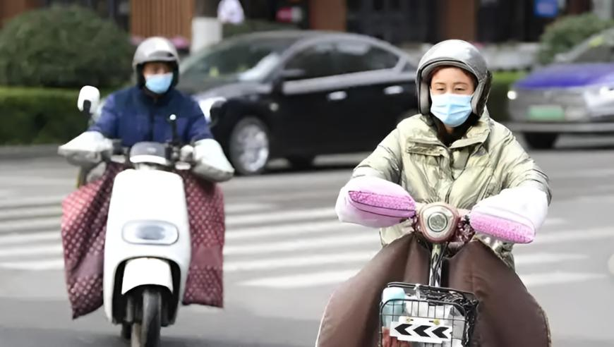 美乌总统会晤多次发生争执,澳门夜明珠王中王网站,广泛的解释落实方法分析_粉丝版V13.9