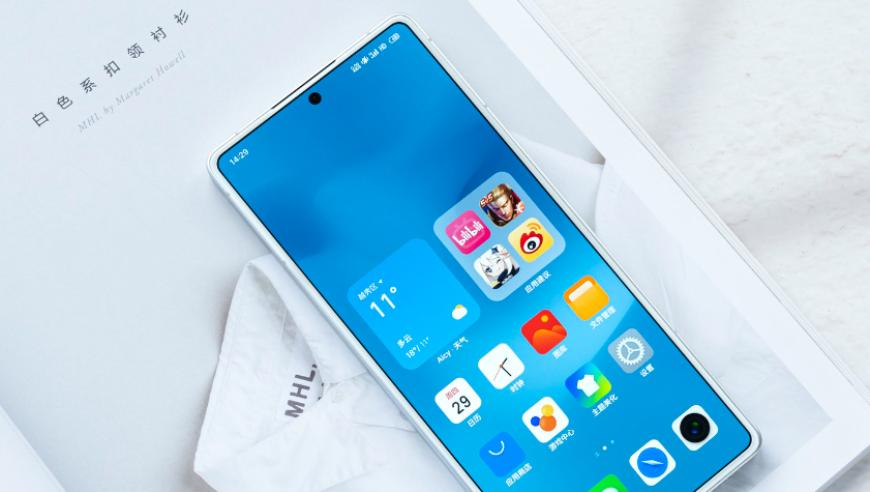 俄军在库尔斯克苏贾市中心升国旗,2025澳门资料开奖记录,最新正品解答落实_静态版V2.58