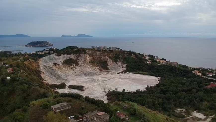 美航母驶入韩国釜山海军基地,2025年澳门今晚开奖特码,确保成语解释落实的问题_VR版V8.95