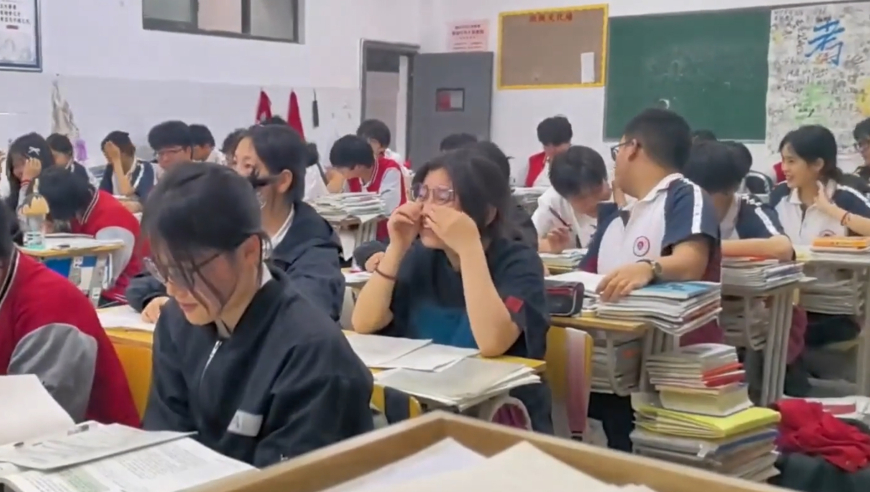俄乌高层一周内先后到访土耳其,新澳门开奖记录查询2025年份结果,准确资料解释落实_投资版V13.41