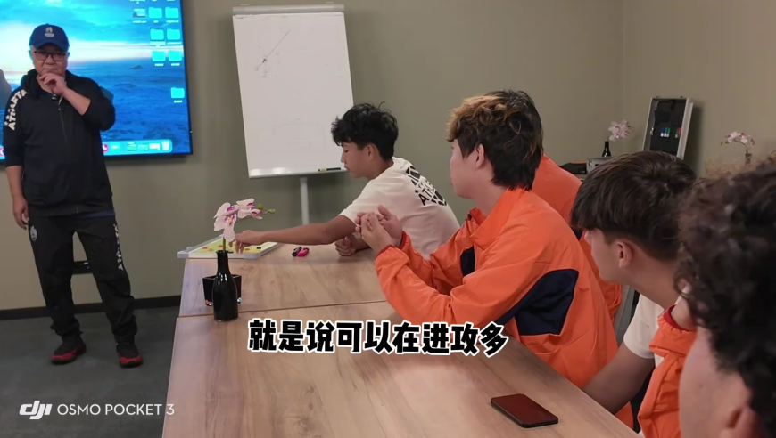 首批小米SU7 Ultra车标被抠,859cc赢彩吧论坛二四六天天,最新热门解答落实_内测版V5.82